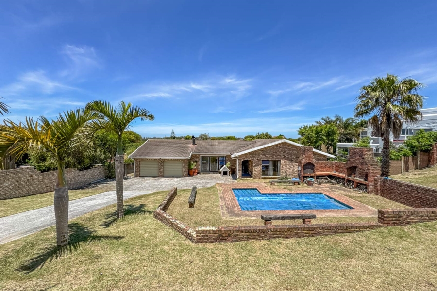 4 Bedroom Property for Sale in Walmer Heights Eastern Cape